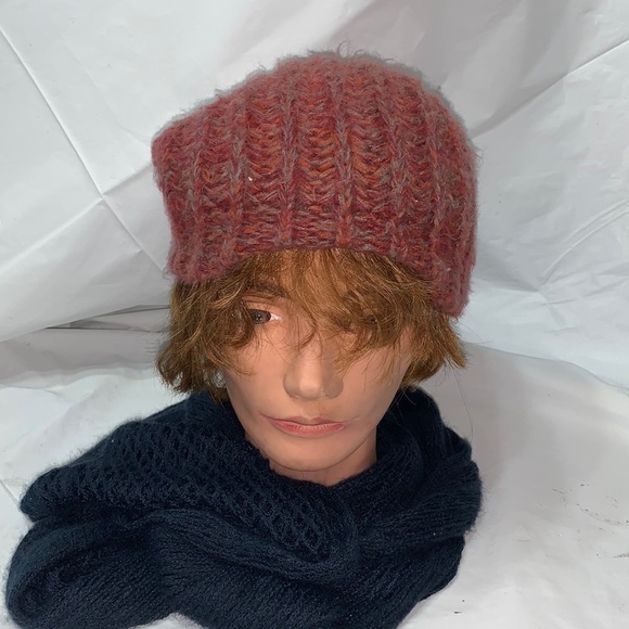 MULTICOLOR red and Gray knit beanie - Picture 1 of 4
